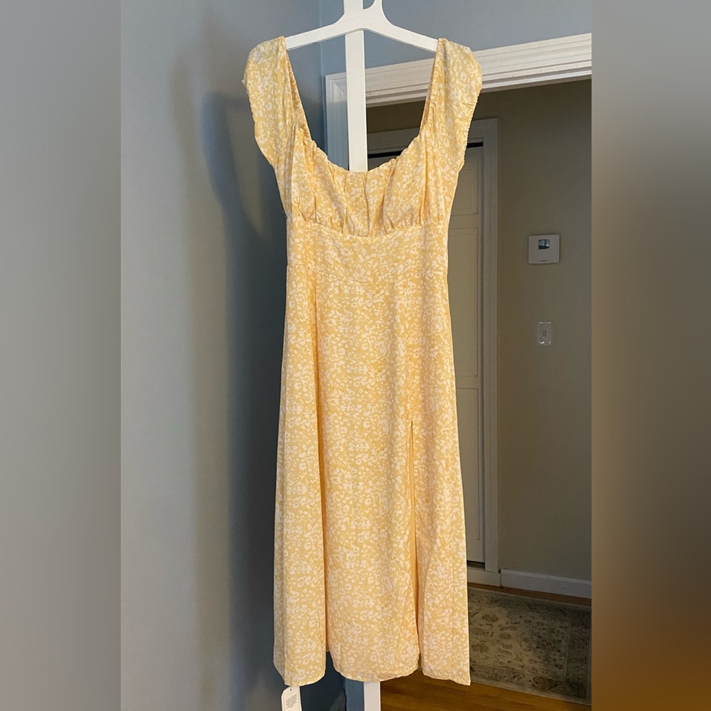 Yellow Cap Sleeve Scoopneck Midi Dress